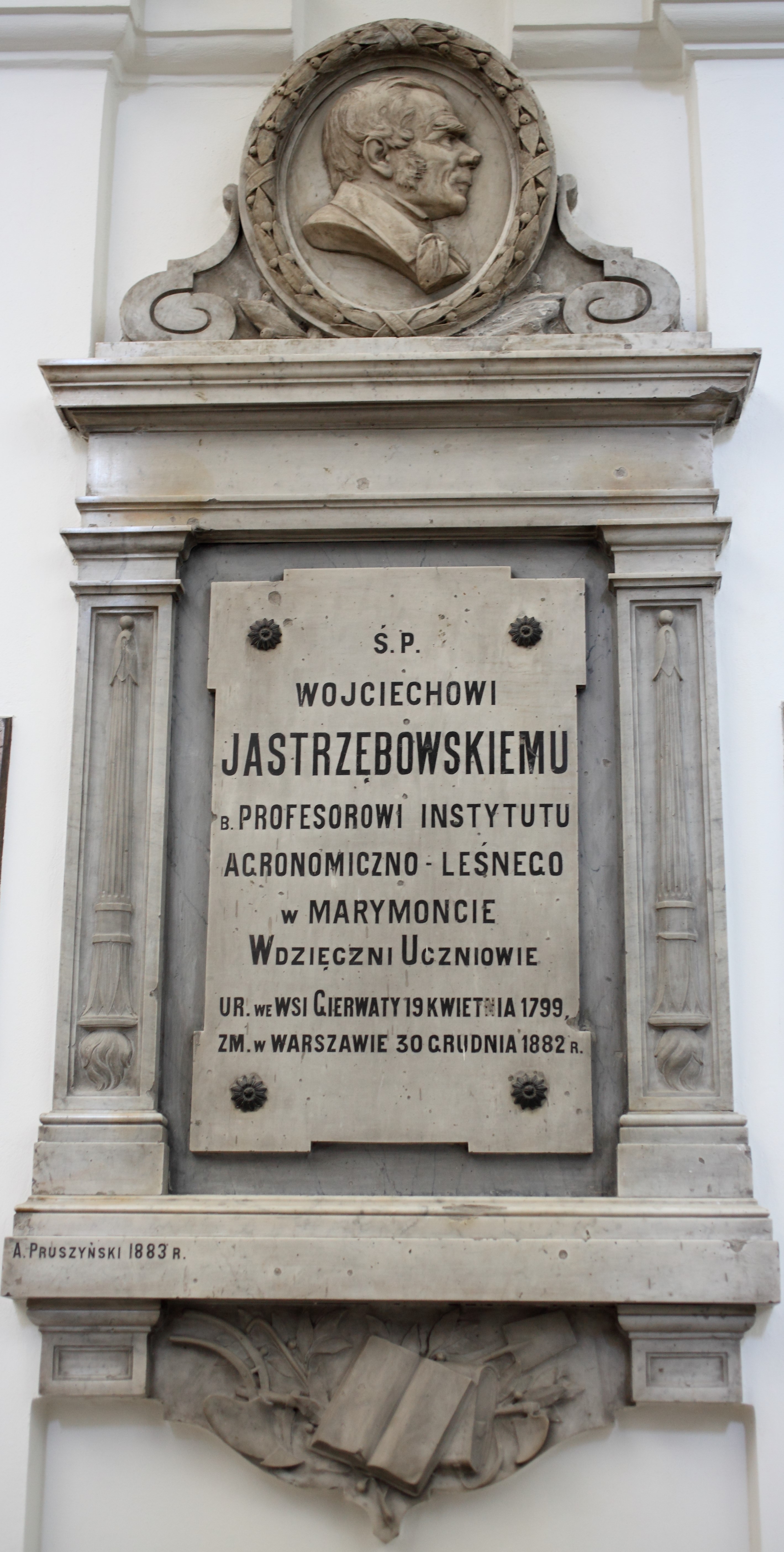 Epitafium dłuta Andrzeja Pruszyńskiego w Kościele św. Krzyża w Warszawie, w którym w roku 1883 odbył się pogrzeb Wojciecha Jastrzębowskiego